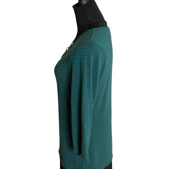 Tommy Bahama Soft Stretchy Teal Stripe Top, Size Large - Picture 7 of 9